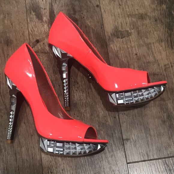 Rachel Roy HOT PINK Heels - Picture 10 of 11